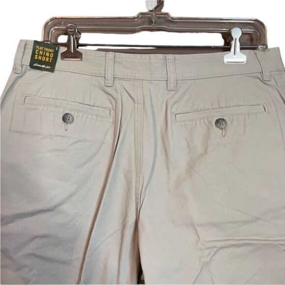 NWT! Eddie Bauer beige flat front chino short - Picture 6 of 10